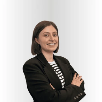 AV. EZGİ ARSLANTÜRK KARAMAN